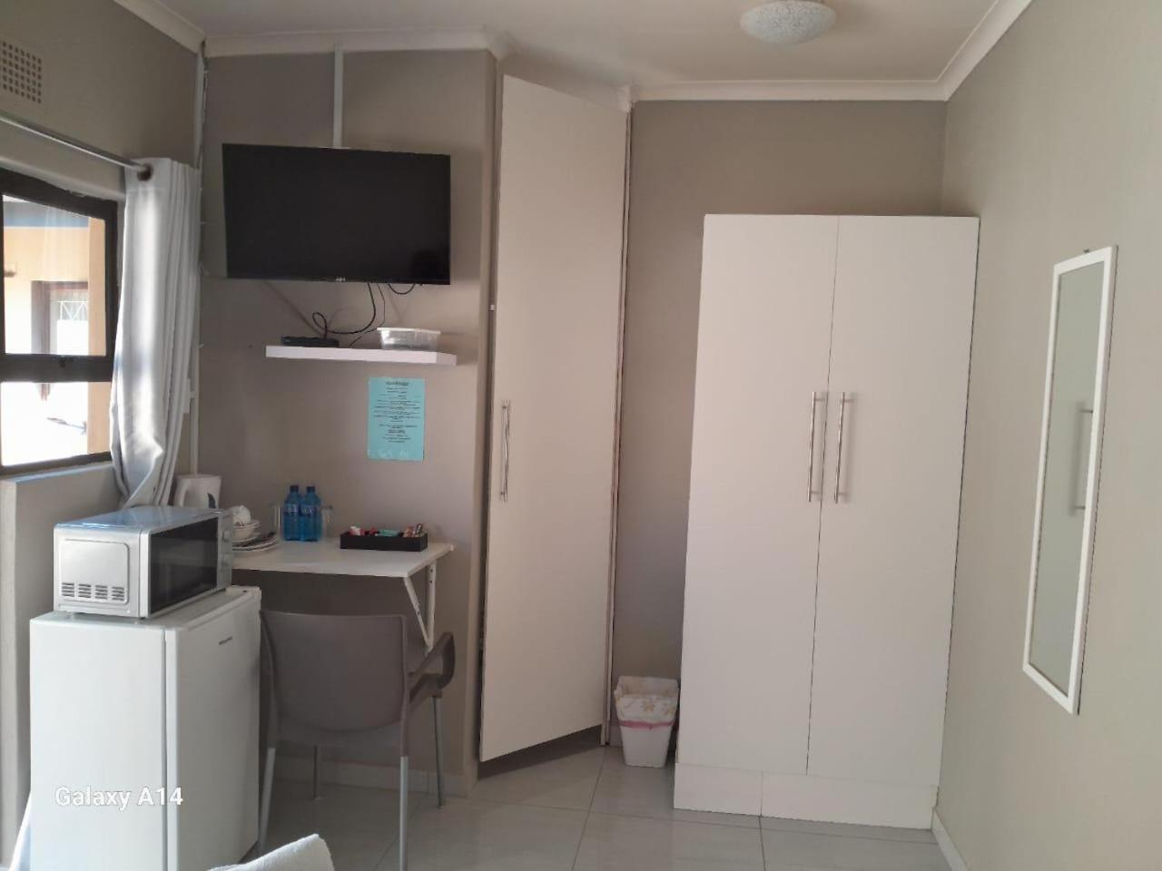 Nqabanqaba Bed & Breakfast Richards Bay Phòng bức ảnh